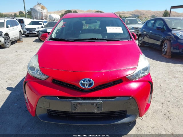 Toyota Prius V Three 2015 JTDZN3EU0FJ030480 Image 12