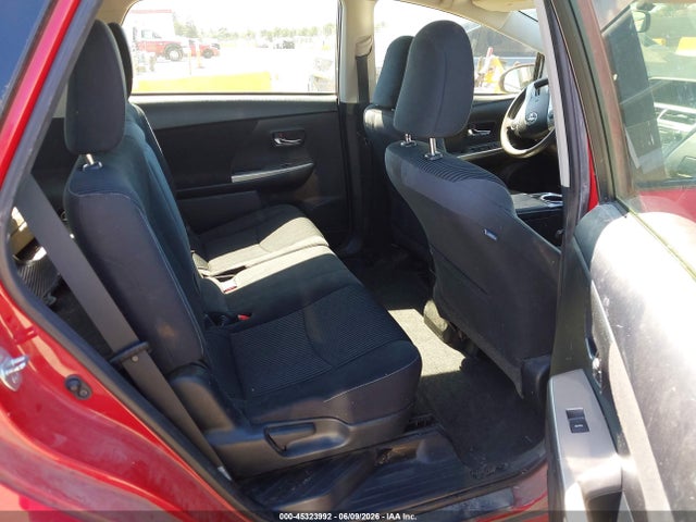 Toyota Prius V Three 2015 JTDZN3EU0FJ030480 Image 8