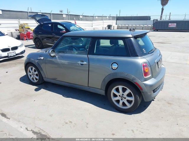 2009 Mini Cooper S მანქანა იყიდება აუქციონზე, vin: WMWMF73549TW83412, აუქციონის ნომერი: 45324013