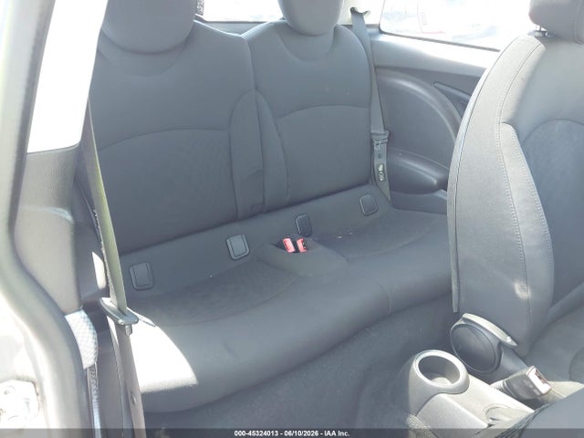 2009 Mini Cooper S მანქანა იყიდება აუქციონზე, vin: WMWMF73549TW83412, აუქციონის ნომერი: 45324013