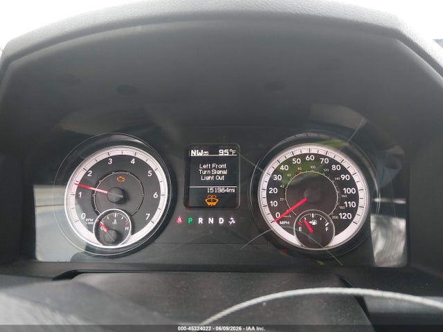1C6RR7KG2JS294207 RAM 1500 Tradesman 4x4 5&#039;7 Box