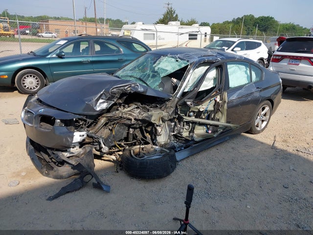 Aukcja sprzedaży 2014 Bmw 320i, vin: WBA3B1G56ENS79427, numer aukcji: 45324097