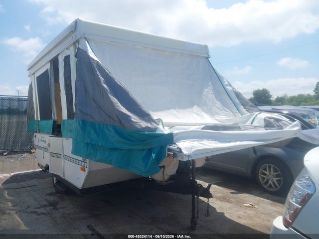 2004 Forest River Rockwood Freedom მანქანა იყიდება აუქციონზე, vin: 4X4CFM4124D257059, აუქციონის ნომერი: 45324114