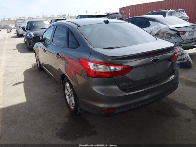 Ford FOCUS SE 2014 1FADP3F25EL241748 Image 3