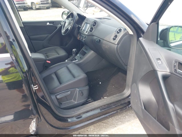 Продажа на аукционе авто 2016 Volkswagen Tiguan Se, vin: WVGAV7AXXGW509512, номер лота: 45324150