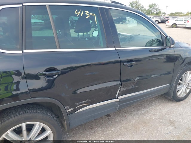 Продажа на аукционе авто 2016 Volkswagen Tiguan Se, vin: WVGAV7AXXGW509512, номер лота: 45324150