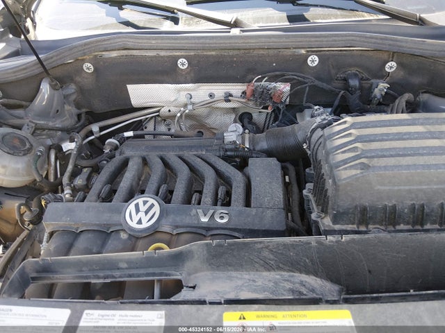 45324152 :رقم المزاد ، 1V2PE2CA8MC208131 vin ، 2021 Volkswagen Atlas Cross Sport 3.6l V6 Se W/technology R-line مزاد بيع