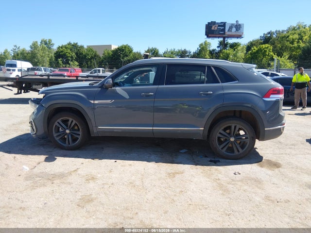 45324152 :رقم المزاد ، 1V2PE2CA8MC208131 vin ، 2021 Volkswagen Atlas Cross Sport 3.6l V6 Se W/technology R-line مزاد بيع