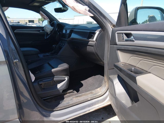 45324152 :رقم المزاد ، 1V2PE2CA8MC208131 vin ، 2021 Volkswagen Atlas Cross Sport 3.6l V6 Se W/technology R-line مزاد بيع