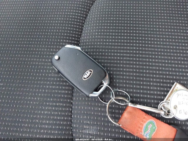 45324197 :رقم المزاد ، 3KPF24AD1ME344849 vin ، 2021 Kia Forte Lxs مزاد بيع