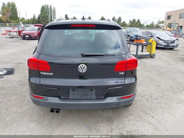 WVGRV7AX4HK003203 Volkswagen Tiguan 2.0t Wolfsburg Edition