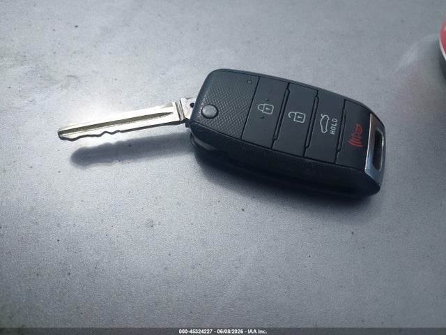 45324227 :رقم المزاد ، KNAFX4A60F5416316 vin ، 2015 Kia Forte Lx مزاد بيع