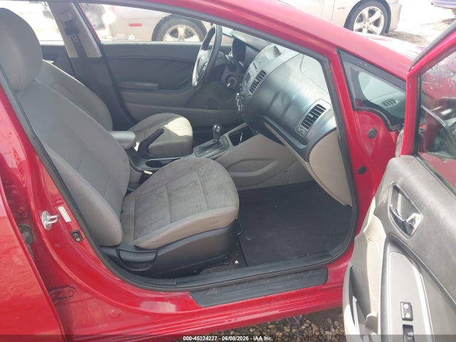 45324227 :رقم المزاد ، KNAFX4A60F5416316 vin ، 2015 Kia Forte Lx مزاد بيع