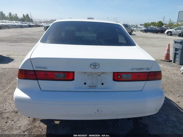 1999 Toyota Camry Le მანქანა იყიდება აუქციონზე, vin: 4T1BG22K0XU892392, აუქციონის ნომერი: 45324237