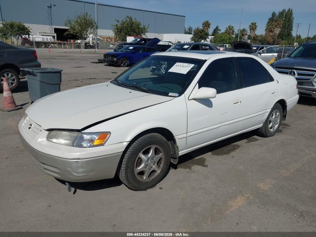 1999 Toyota Camry Le მანქანა იყიდება აუქციონზე, vin: 4T1BG22K0XU892392, აუქციონის ნომერი: 45324237