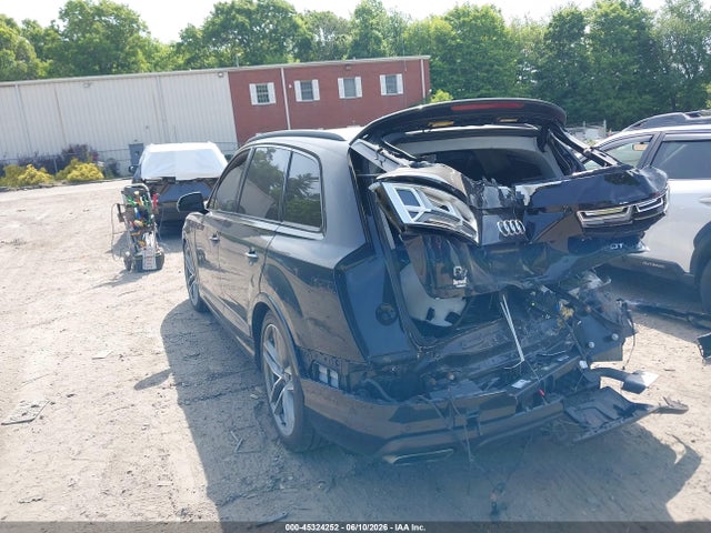 Продаж на аукціоні авто 2017 Audi Q7 3.0t Premium, vin: WA1VABF72HD058001, номер лоту: 45324252