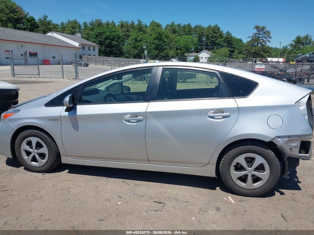 Toyota Prius Four 2015 JTDKN3DU8F1997020 Image 15