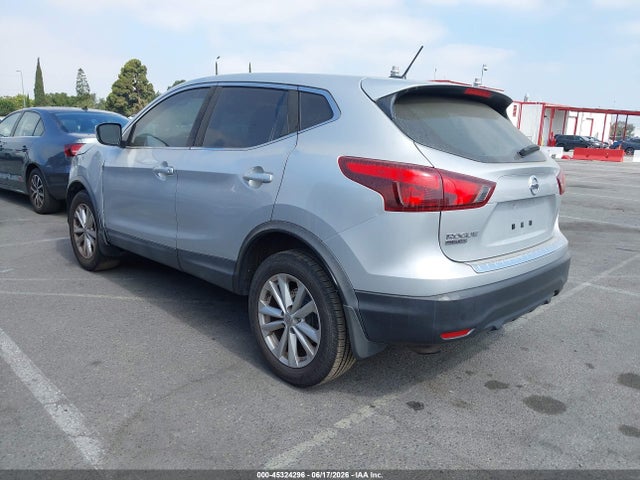 JN1BJ1CP3HW036300 Nissan Rogue Sport S