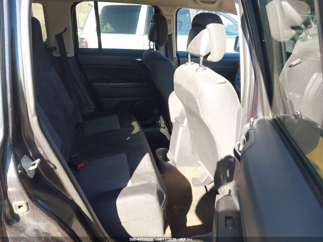 1C4NJRBB9GD579949 Jeep Patriot Sport