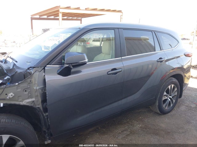 2025 Toyota Highlander Xle მანქანა იყიდება აუქციონზე, vin: 5TDKDRBHXSS590535, აუქციონის ნომერი: 45324332