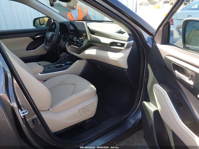 2025 Toyota Highlander Xle მანქანა იყიდება აუქციონზე, vin: 5TDKDRBHXSS590535, აუქციონის ნომერი: 45324332