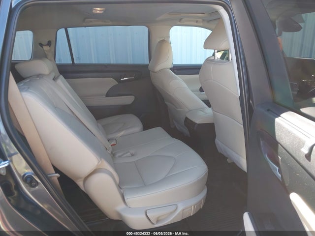 2025 Toyota Highlander Xle მანქანა იყიდება აუქციონზე, vin: 5TDKDRBHXSS590535, აუქციონის ნომერი: 45324332