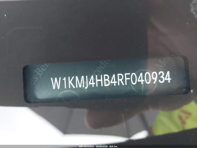 W1KMJ4HB4RF040934 Mercedes-Benz Cle 300 4matic