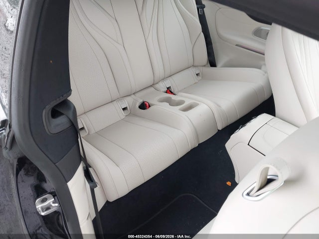 W1KMJ4HB4RF040934 Mercedes-Benz Cle 300 4matic