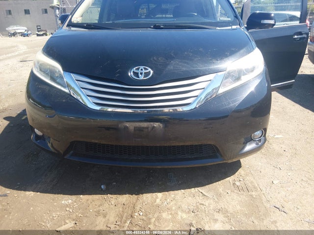5TDDK3DC3FS102836 Toyota Sienna Limited Premium 7 Passenger