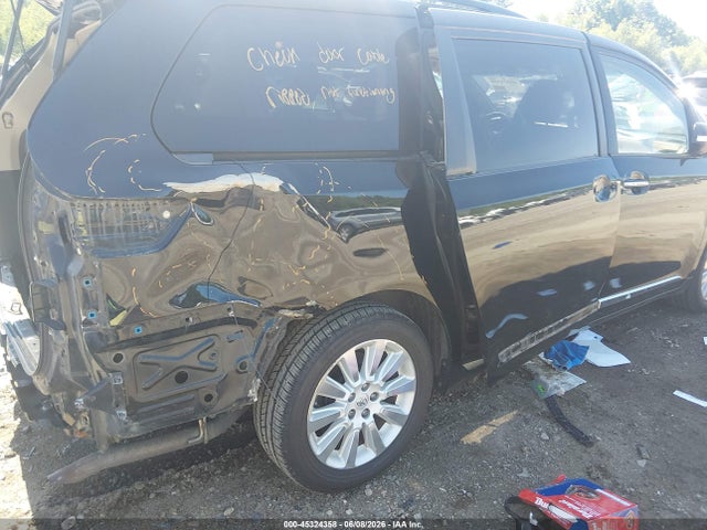 5TDDK3DC3FS102836 Toyota Sienna Limited Premium 7 Passenger