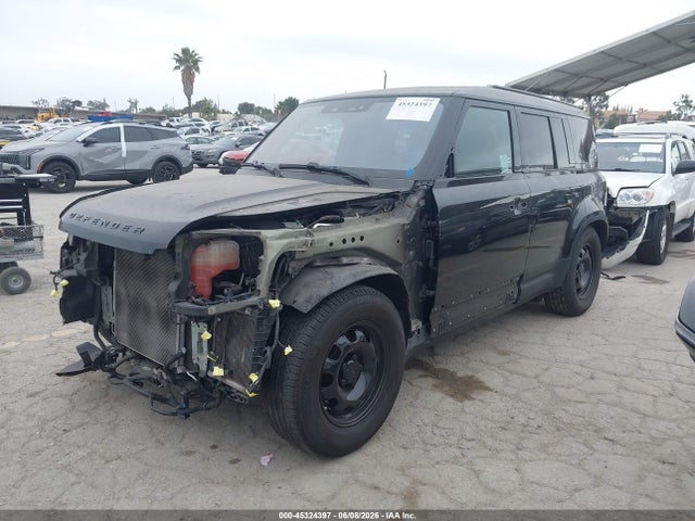 SALEKEEX6L2018359 Land Rover Defender 110 Standard