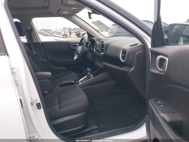45324411 :رقم المزاد ، KMHRC8A36SU362668 vin ، 2025 Hyundai Venue Sel مزاد بيع
