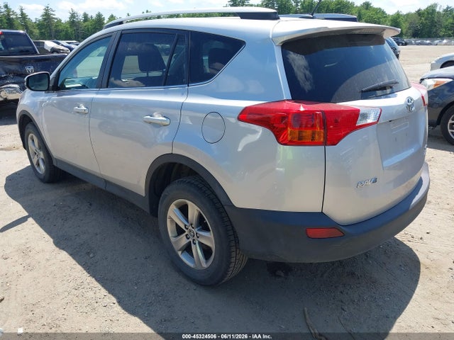 2T3RFREV4FW372041 Toyota Rav4 Xle
