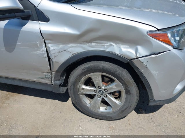 2T3RFREV4FW372041 Toyota Rav4 Xle