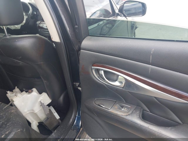 Продажа на аукционе авто 2017 Infiniti Q70 3.7, vin: JN1BY1AP8HM740891, номер лота: 45324538