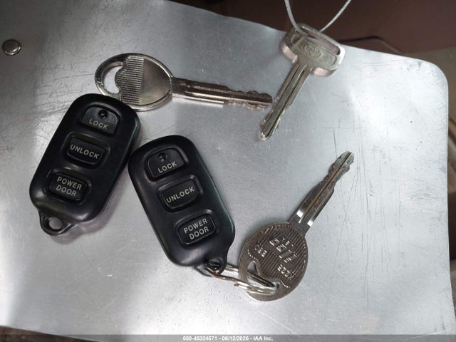 Продажа на аукционе авто 2003 Toyota Sienna Le, vin: 4T3ZF13C43U519876, номер лота: 45324571
