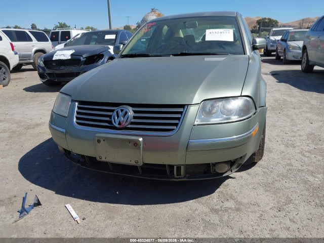 2004 Volkswagen Passat Gls მანქანა იყიდება აუქციონზე, vin: WVWPD63B54P097034, აუქციონის ნომერი: 45324577