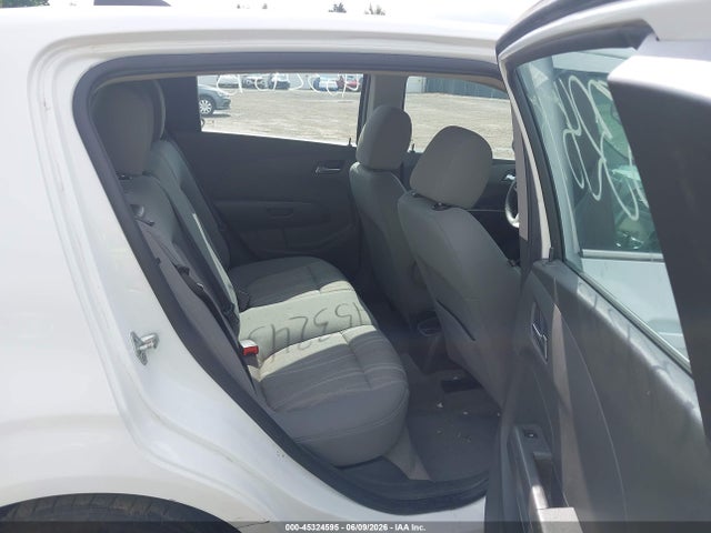 45324595 :رقم المزاد ، 1G1JC6SH5F4159396 vin ، 2015 Chevrolet Sonic Lt Auto مزاد بيع