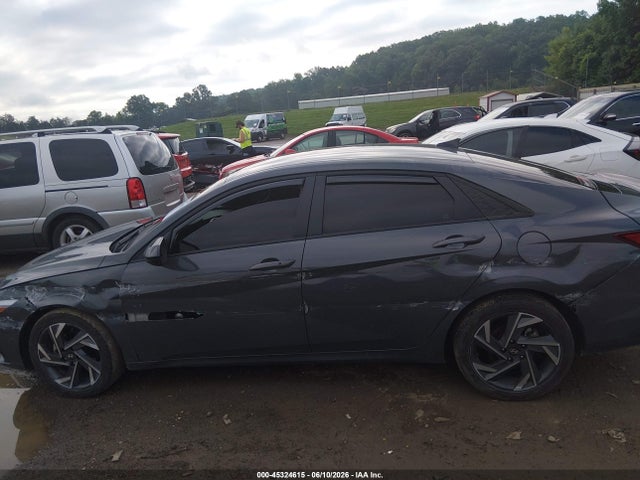 2025 Hyundai Elantra Sel Sport მანქანა იყიდება აუქციონზე, vin: KMHLM4DGXSU032073, აუქციონის ნომერი: 45324615