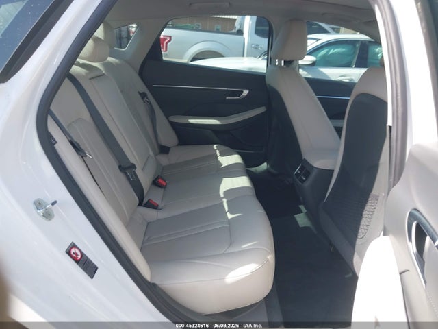45324616 :رقم المزاد ، KMHL34J29NA179731 vin ، 2022 Hyundai Sonata Limited مزاد بيع