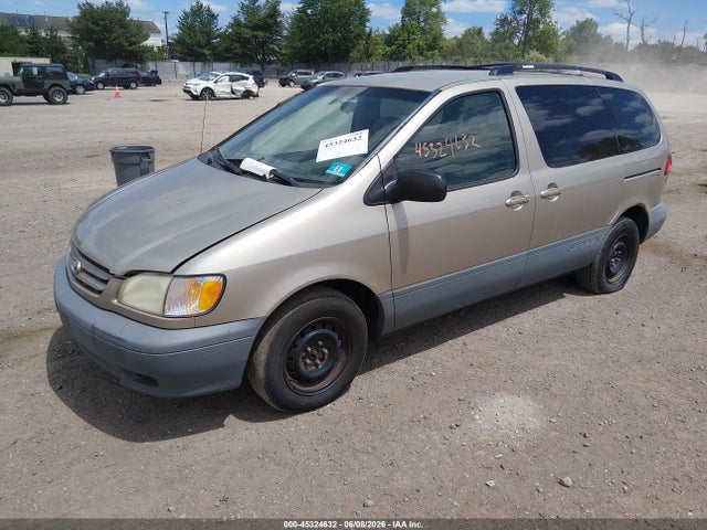 45324632 :رقم المزاد ، 4T3ZF19C03U515363 vin ، 2003 Toyota Sienna Ce مزاد بيع
