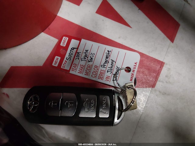 3MYDLBYV7KY527080 Toyota YARIS LE