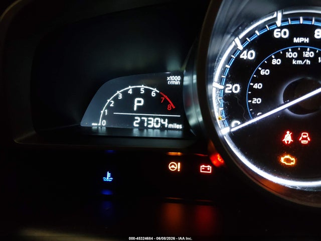 3MYDLBYV7KY527080 Toyota YARIS LE