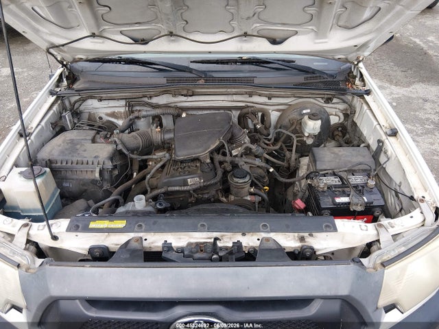 Toyota Tacoma 2014 5TFNX4CN3EX036117 Image 10