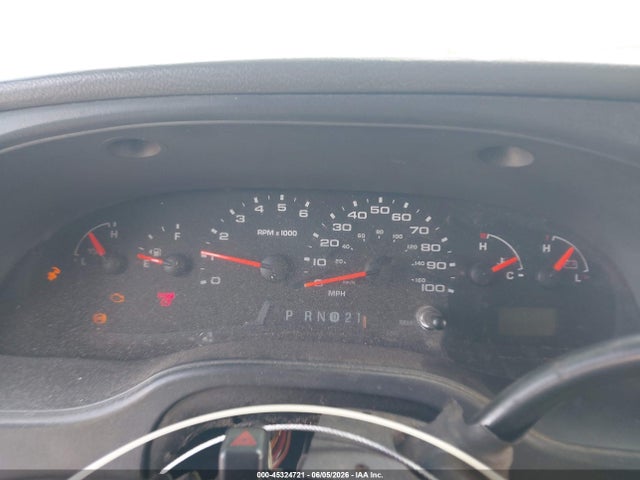 45324721 :رقم المزاد ، 1FDWE35L84HA03604 vin ، 2004 Ford E-350 Cutaway Standard مزاد بيع
