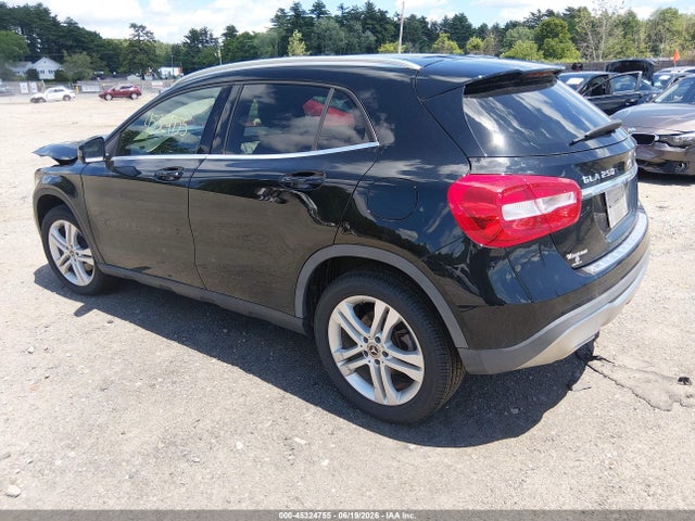 WDCTG4GB9LJ668136 Mercedes-Benz Gla 250 4matic