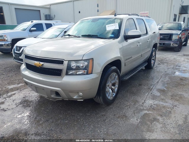 Продажа на аукционе авто 2014 Chevrolet Suburban Lt, vin: 1GNSCJE01ER117479, номер лота: 45324761