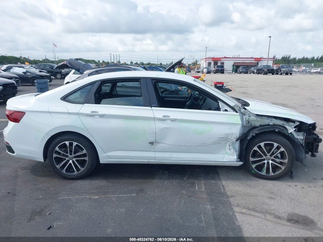 2024 Volkswagen Jetta 1.5t Sport მანქანა იყიდება აუქციონზე, vin: 3VWBM7BUXRM039613, აუქციონის ნომერი: 45324762