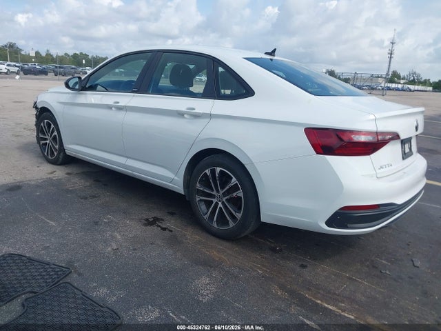 2024 Volkswagen Jetta 1.5t Sport მანქანა იყიდება აუქციონზე, vin: 3VWBM7BUXRM039613, აუქციონის ნომერი: 45324762