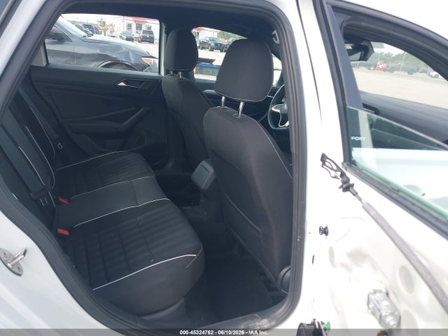 2024 Volkswagen Jetta 1.5t Sport მანქანა იყიდება აუქციონზე, vin: 3VWBM7BUXRM039613, აუქციონის ნომერი: 45324762